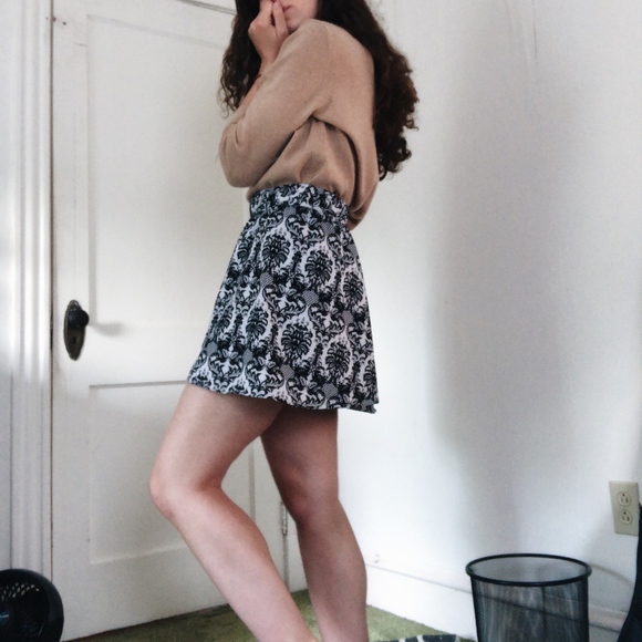 A-Line Mini Skirt Black White Gothic Design - Picture 4 of 4